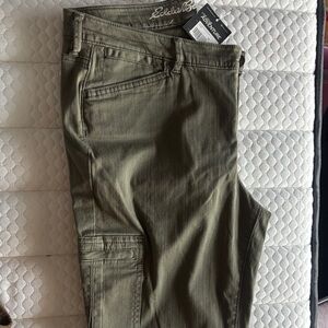 Women’s Eddie Bauer Khaki Adventure Pants